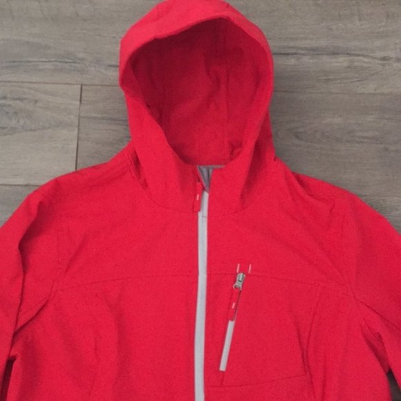 Free Tech Women's Red Hooded Soft Shell Jacket - Picture 3 of 6